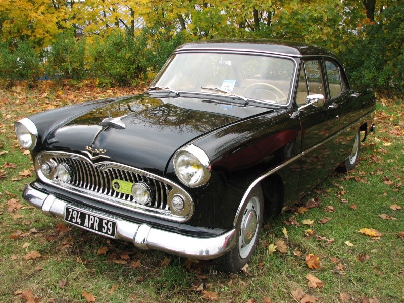 Simca Ariane voiture de cascade et 